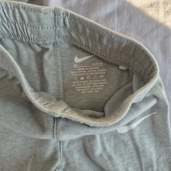 Nike Baby Green Striped Onesie and Pants Set- 3 Months - Picture 2 of 6